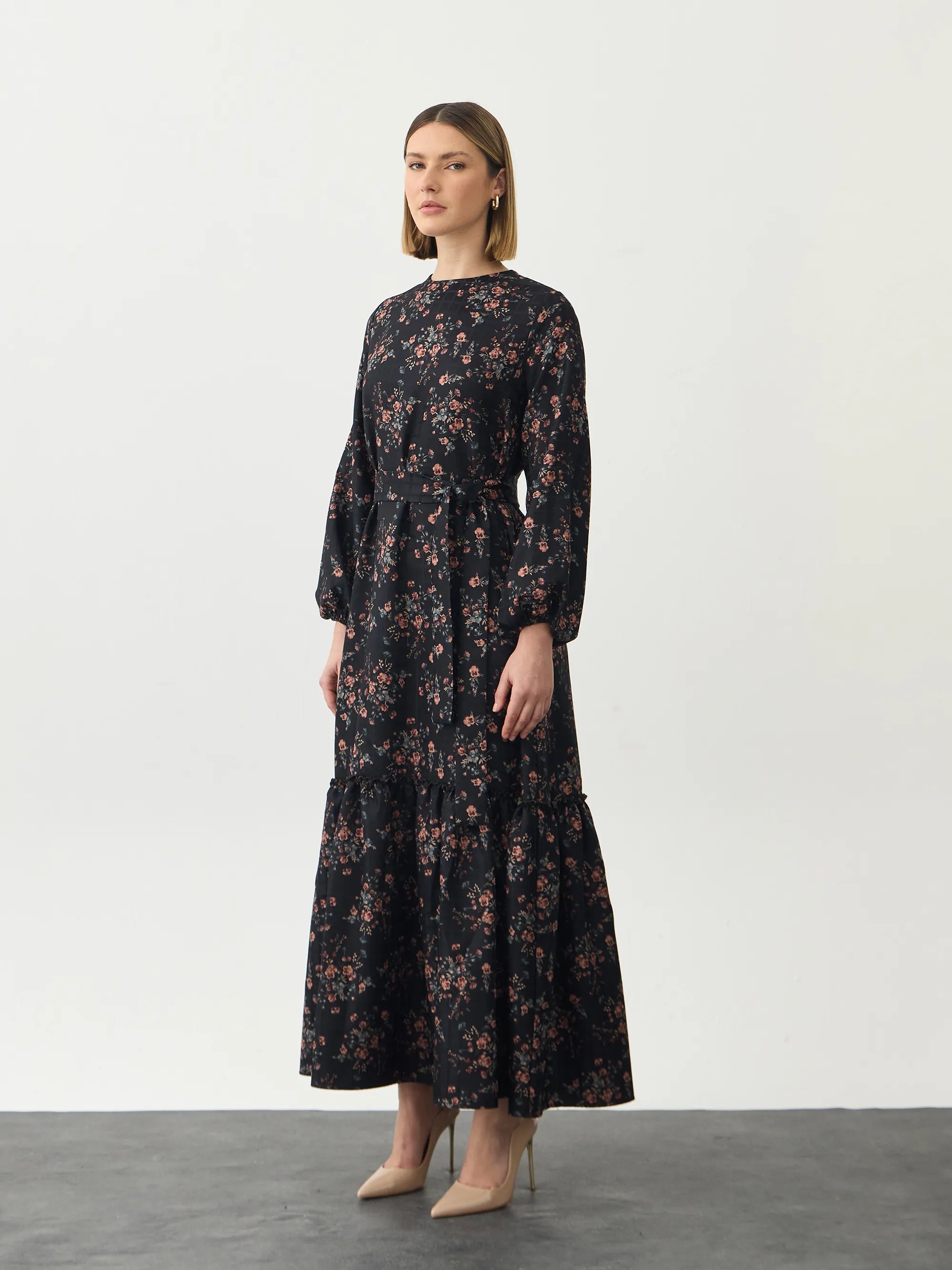Floral Siyah Elbise