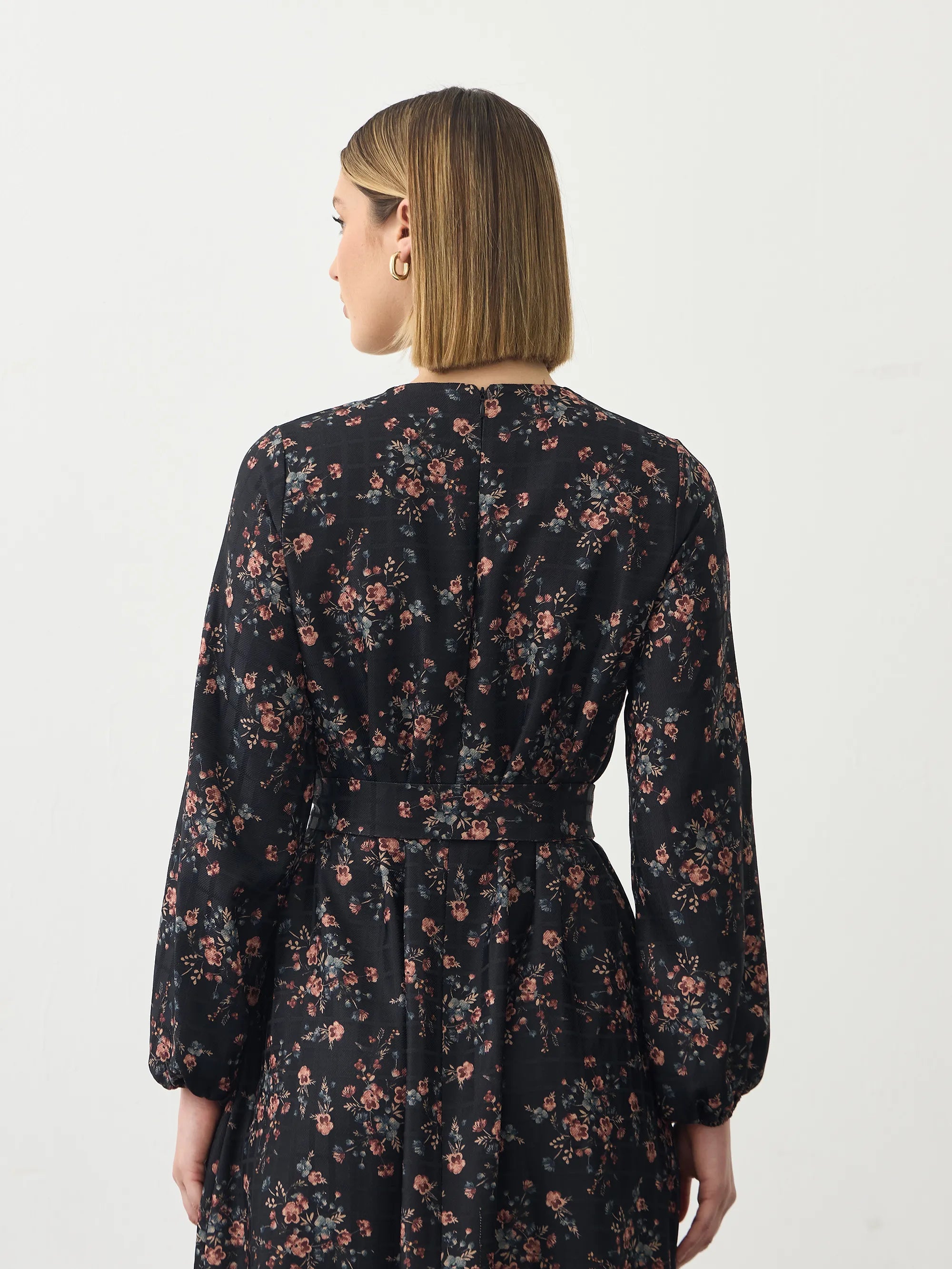 Floral Siyah Elbise