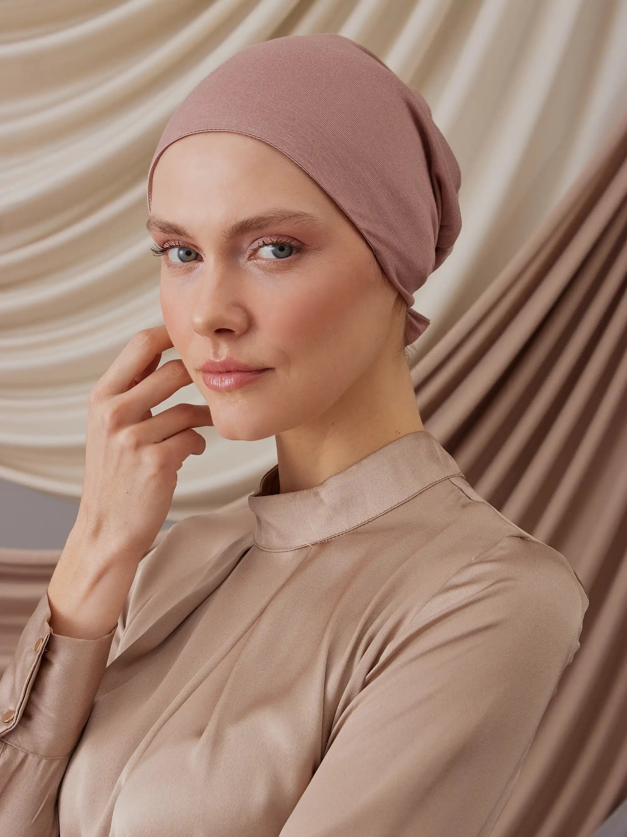 Saten Astarlı Bone - Pastel Gül