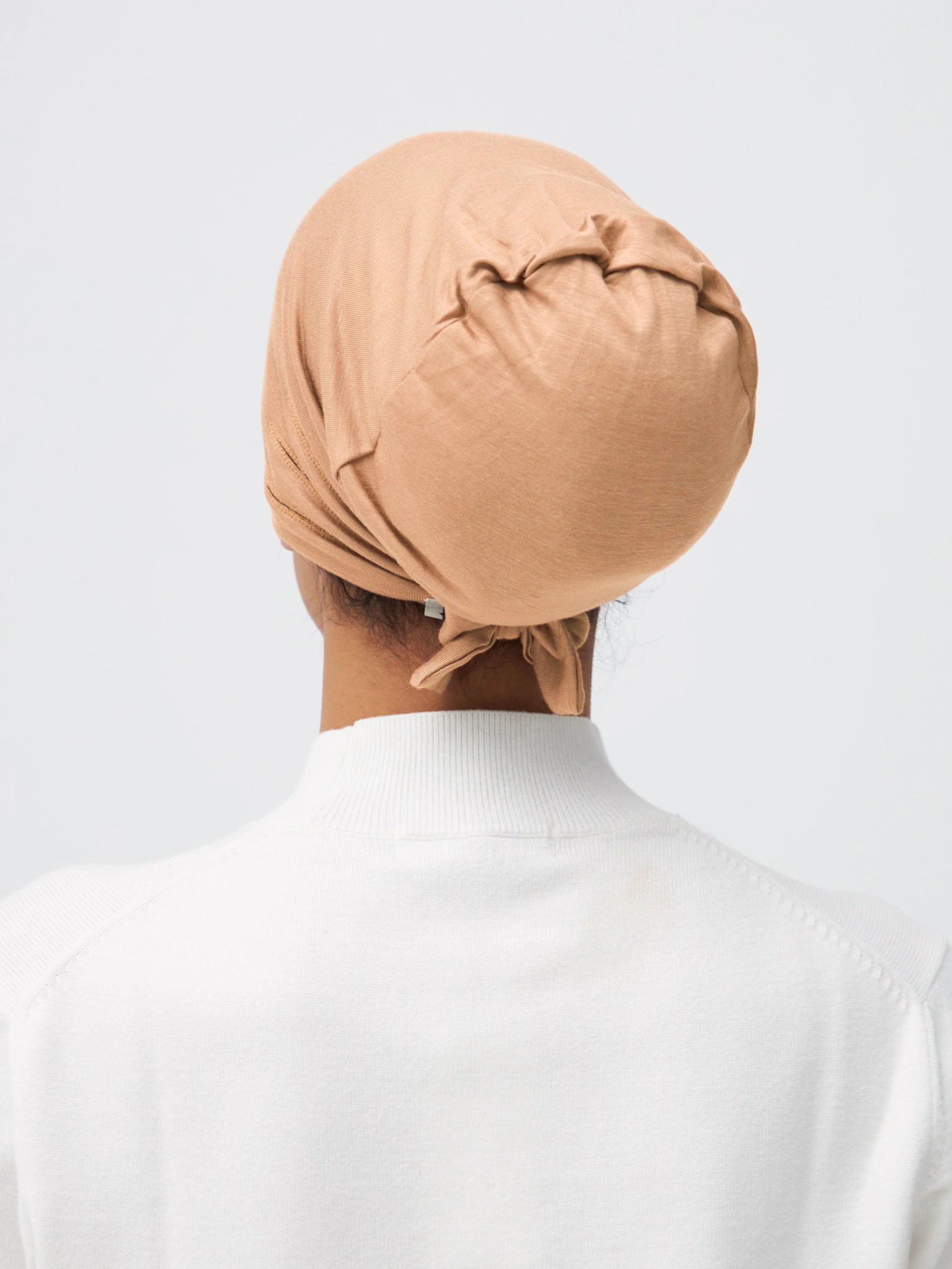 Kulak Yırtmaçlı Bone - Kumsal Beji